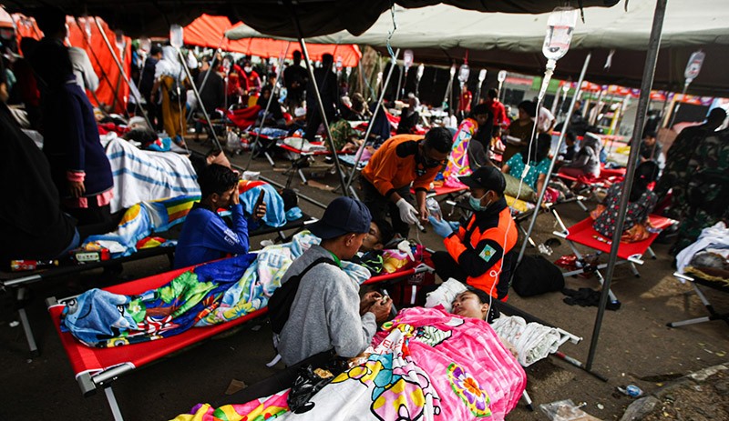 Update Suasana Cianjur Pagi Ini, Ratusan Korban Gempa Dirawat di Halaman RSUD - Bagian 1