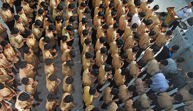Ratusan Pelajar Banten Salat Gaib dan Doa Bersama untuk Korban Gempa Cianjur - Bagian 2
