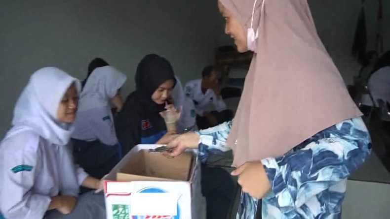 Penerima BLT di Ngamprah KBB Sisihkan Uang untuk Bantu Korban Gempa Canjur
