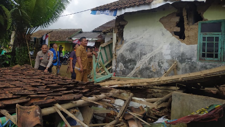 Dampak Gempa Cianjur, 956 Rumah, 18 Tempat Ibadah, dan 10 Sekolah di Sukabumi Rusak