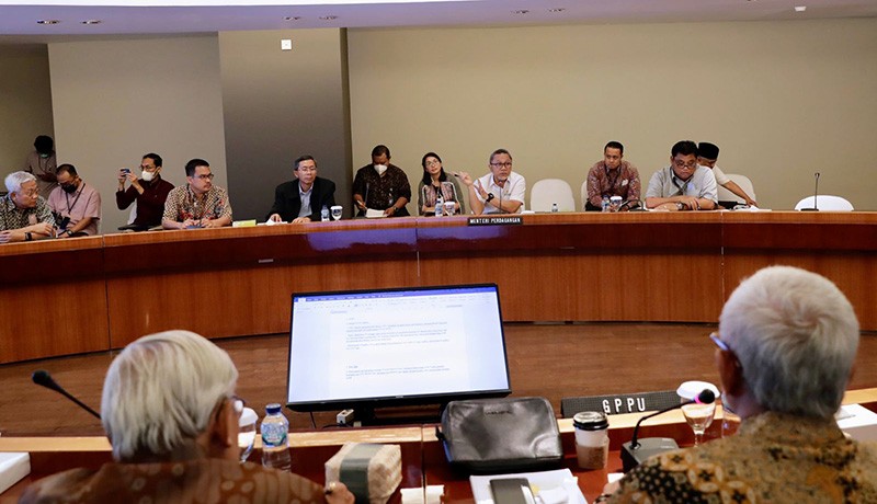 Mendag Zulhas Rapat Bareng Peternak, Ingatkan Soal Kestabilan Pangan dan Kecukupan Protein untuk Warga - Bagian 4