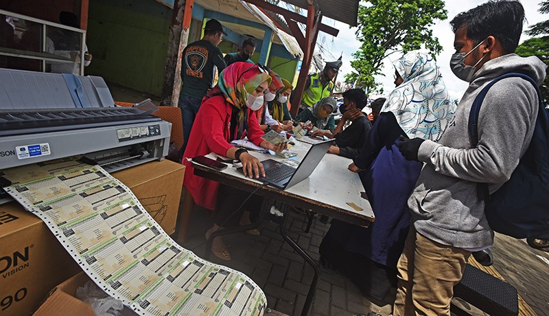 Polantas Gelar Razia Kendaraan Bermotor, Penunggak Pajak Bayar di Tempat - Bagian 3