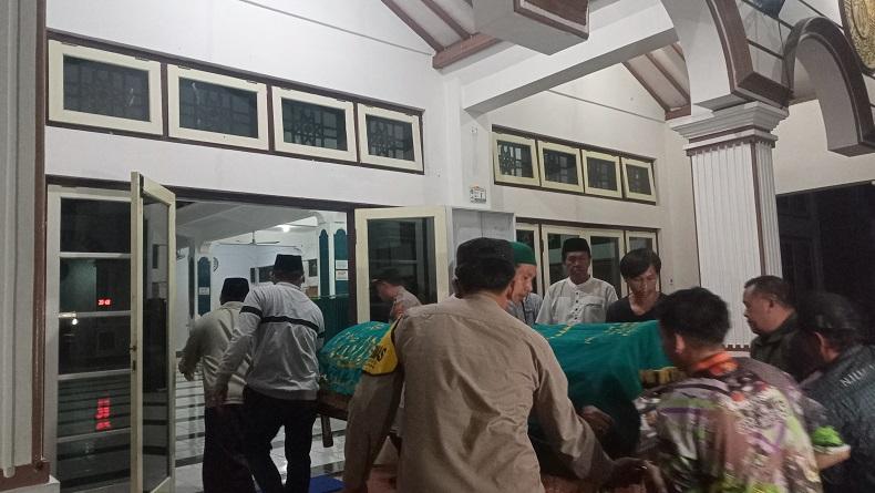 Korban Gempa Cianjur Dimakamkan di Dawuan Majalengka, Tangis Keluarga Pecah