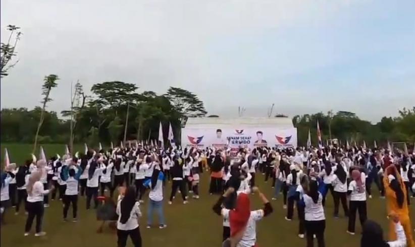 Antusiasme Emak-Emak di Subang Ikuti Senam Sehat Kader Perindo Kang Oni