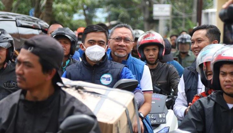 Temui Korban Gempa Cianjur, Mendag Zulhas Beri Bantuan Rp2,5 M, Sembako-Uang Tunai Rp500.000 per KK - Bagian 6