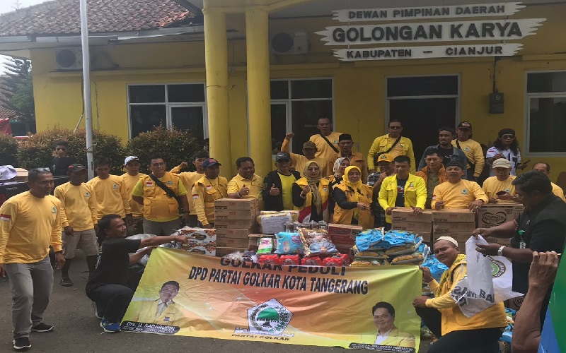 Peduli Gempa Cianjur, Golkar Kota Tangerang Salurkan Kompor Gas dan 2 Ton Beras