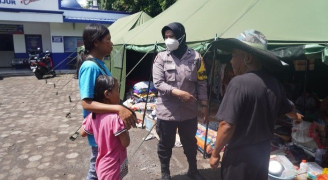Kisah Aiptu Reni, Tetap Profesional Bertugas meski Rumah Hancur akibat Gempa Cianjur