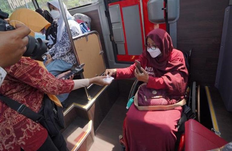 Trans Semarang Operasikan Bus Low Entry Ramah Disabilitas, Ini Tarif dan Rutenya