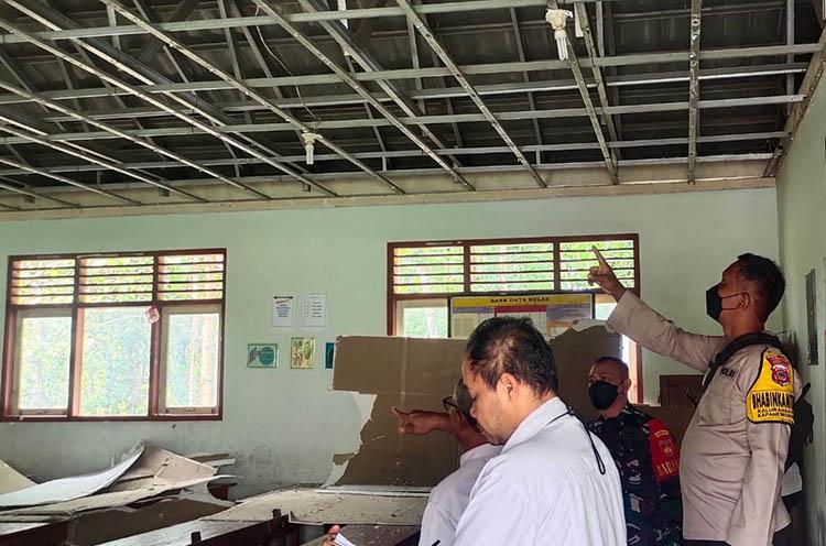 Plafon SDN Sendangsari Gunungkidul Ambrol, Dindik: Bangunan Akan Dicek