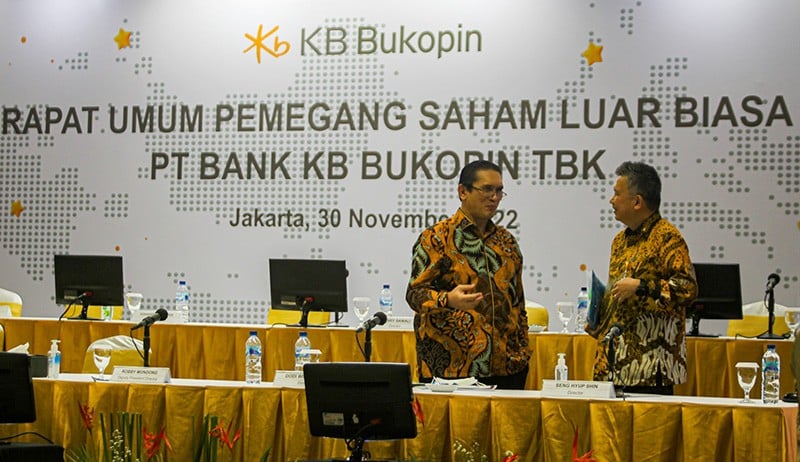 Foto RUPSLB Bank KB Bukopin Setujui Rights Issue 120 Miliar Saham - Bagian 3