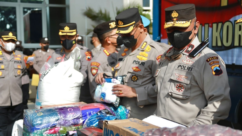 Polda Jateng Kirim Bantuan Logistik untuk Korban Gempa Cianjur