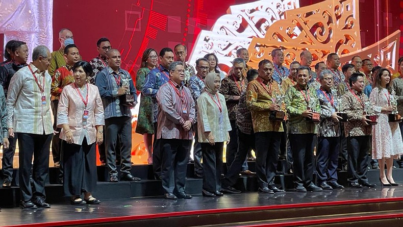 Implementasi QRIS Terbaik, Sulut Terima BI Award 2022