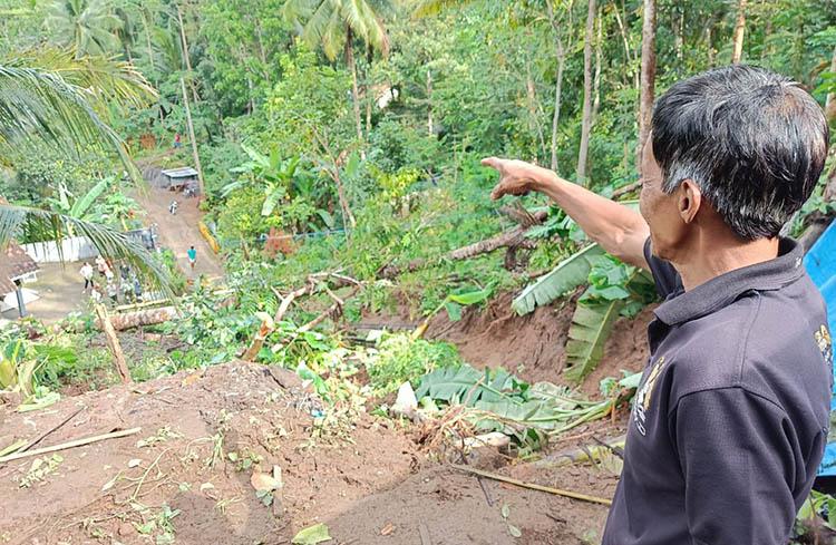 BPBD Kulonprogo Catat Ada 40 Titik Longsoran, Tutup Jalan dan Ancam Rumah Warga
