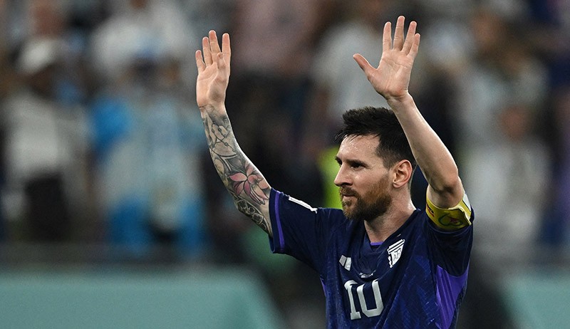 Ekspresi Lionel Messi Gagal Penalti, tapi Argentina Lolos Babak 16 Besar - Bagian 2