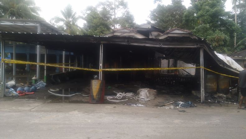 Tersambar Petir, Rumah Warga di Bangka Barat Terbakar