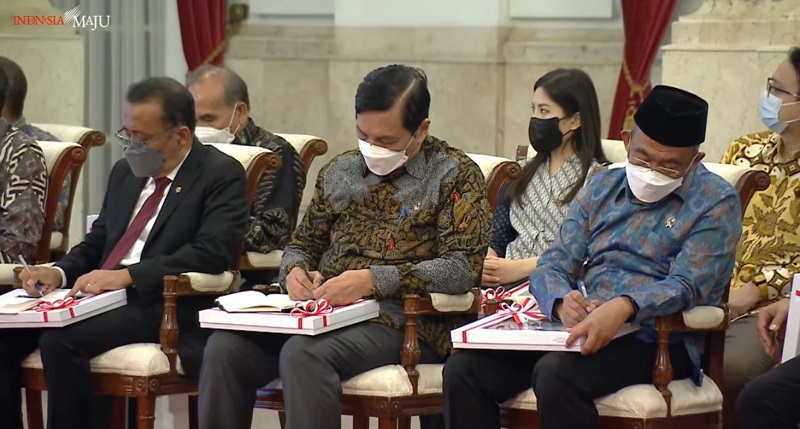 Wamenparekraf Angela Tanoesoedibjo Hadiri Penyerahan DIPA 2023 di Istana Negara Wamenparekraf Angela Tanoesoedibjo Hadiri Penyerahan DIPA 2023 di Istana Negara