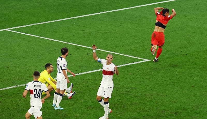 Menang Dramatis, Korea Selatan Lolos Babak 16 Besar - Bagian 3