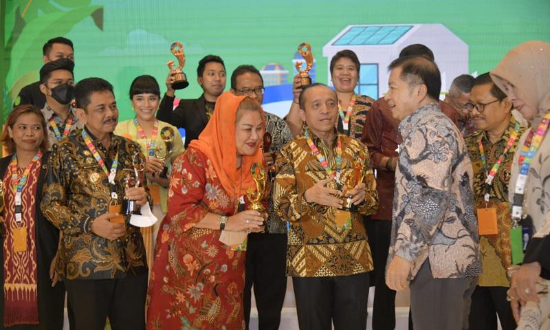  Jelang Akhir Tahun, Kota Semarang Panen Penghargaan