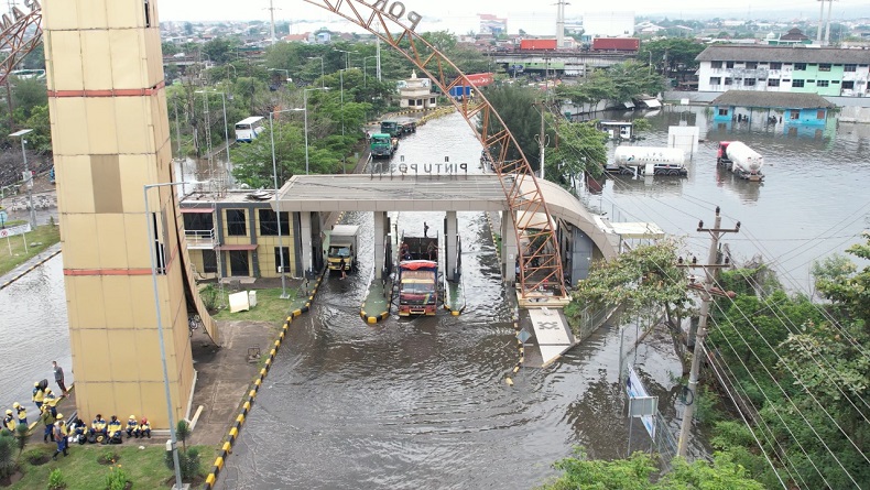 Pelabuhan Tanjung Emas Semarang Banjir Rob, Bea Cukai Upayakan Pelayanan Maksimal