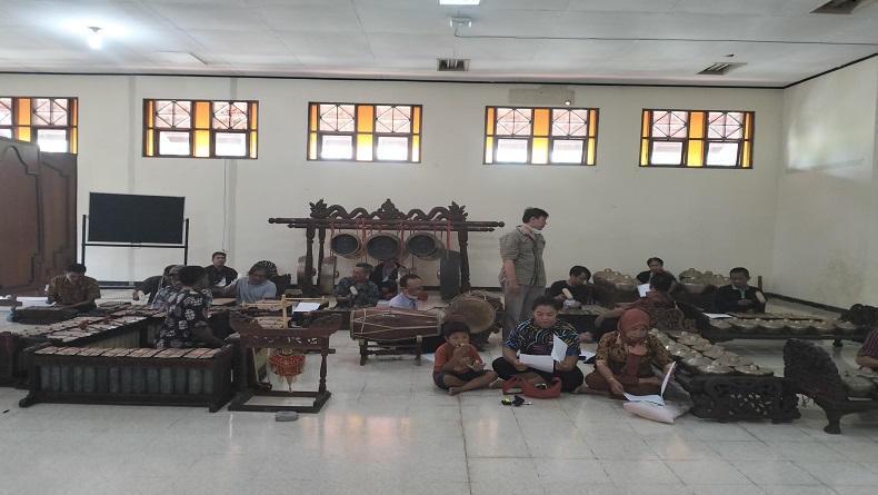 Gamelan ISI Solo Mentas di Pernikahan Kaesang-Erina, Keluarga Request Lagu Ojo Dibandingke