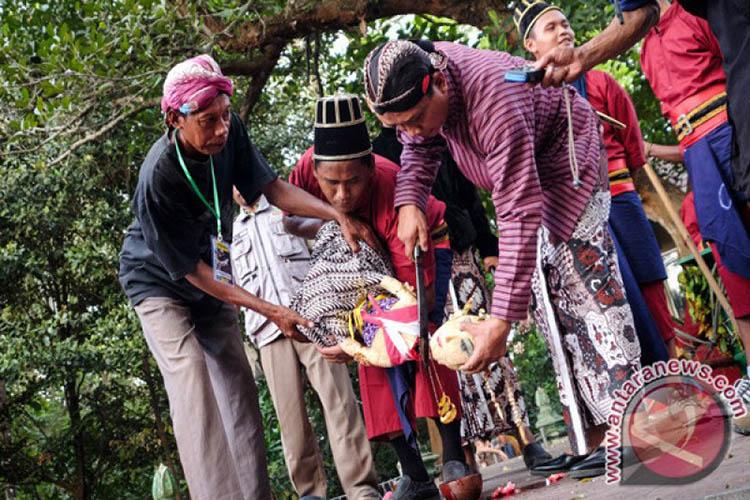 Upacara Saparan Bekakak, Tradisi Masyarakat Ambarketawang Sleman Penuh Pengorbanan
