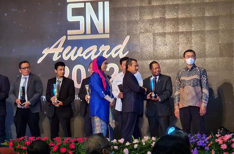 UMY Raih Penghargaan SNI Award 2022 Kategori Perguruan Tinggi 