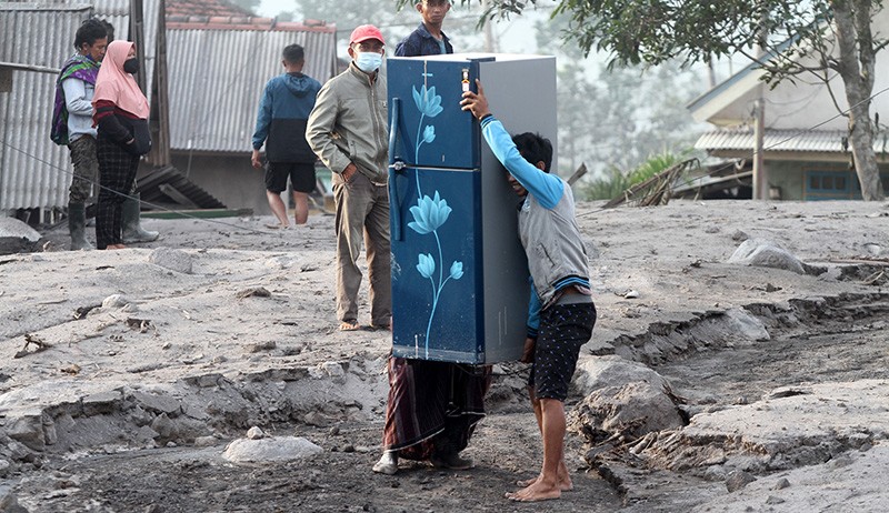 Dahsyatnya Letusan Gunung Semeru, Rumah Terkubur Abu Vulkanik - Bagian 3