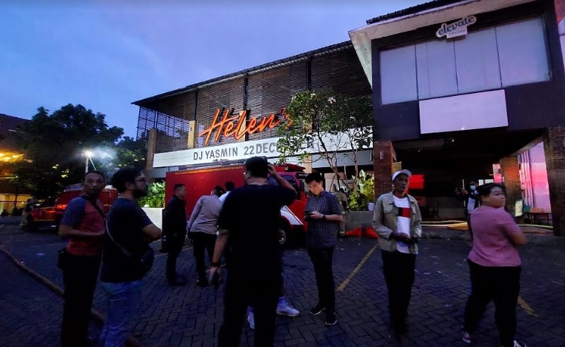 Kebakaran Landa Kafe di Jakarta Barat, Pengunjung Berlarian Selamatkan Diri