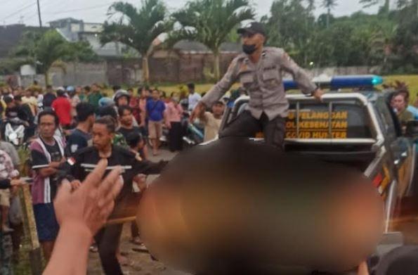 Kronologi Panther Tertabrak Kereta Api di Malang Tewaskan 3 Orang Sekeluarga