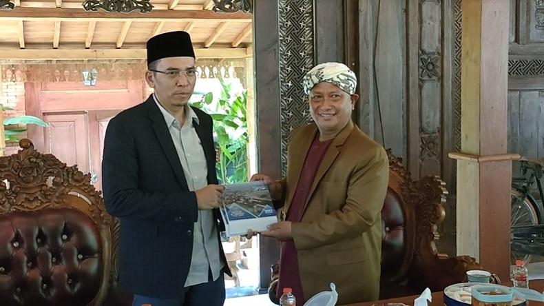 Silaturahmi ke Ponpes Al Amanah, TGB Yakin Pesantren Berperan Wujudkan Indonesia Emas 2045
