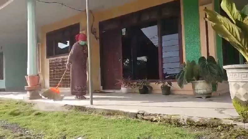 Meski Panik, Warga Sebut Dampak Erupsi Gunung Semeru Tak Separah Tahun Lalu