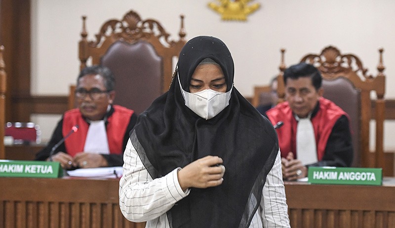 Bupati Nonaktif Kolaka Timur Divonis 3,5 Tahun Penjara - Bagian 1