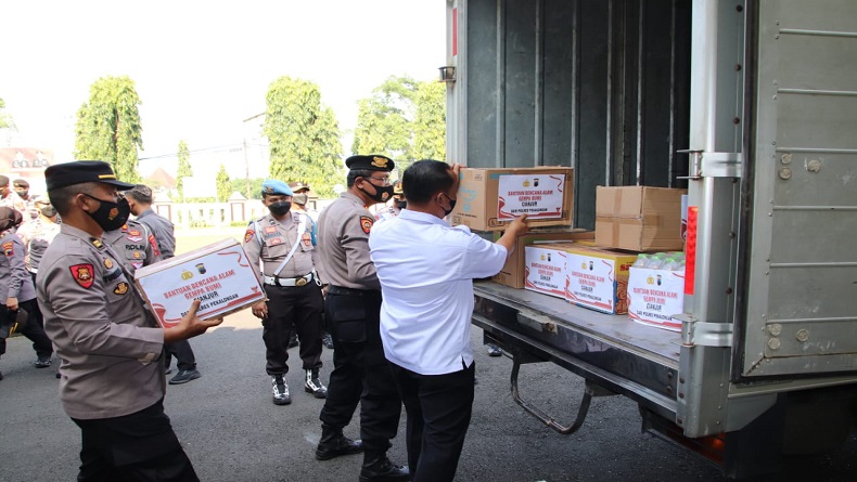 Polres Pekalongan Salurkan Bantuan untuk Korban Gempa Cianjur