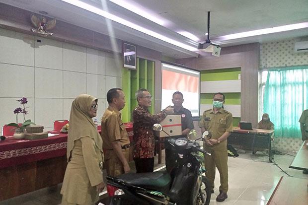 Percepat Akselerasi Penambahan Ternak, Pemkab Bantul Serahkan Motor untuk Petugas Inseminasi 