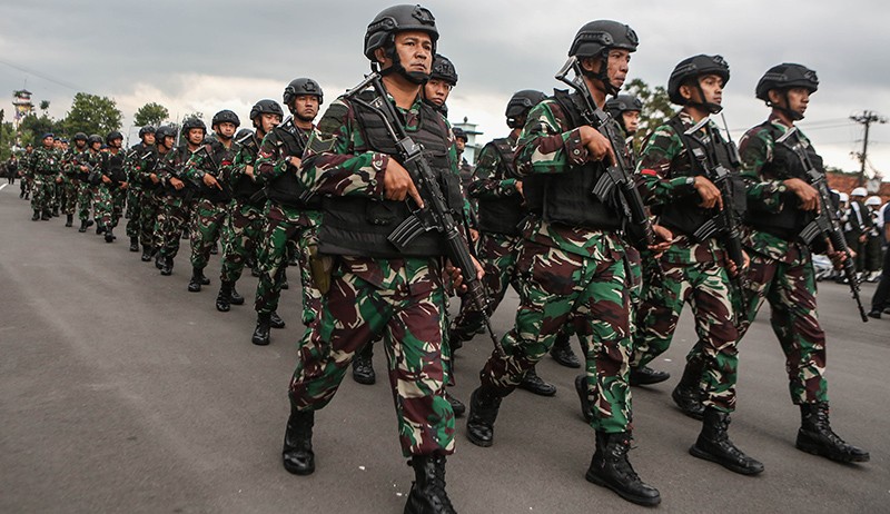 Apel Pengamanan Pernikahan Kaesang-Erina, Kendaraan Lapis Baja Siaga - Bagian 1