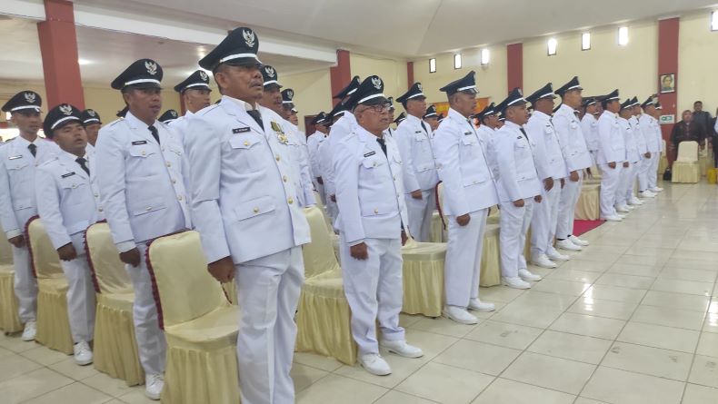 title 55 Kades Resmi Dilantik, Bupati Bangka Barat: Optimalkan Potensi Desa dan Turunkan Angka Stunting 55 Kades Resmi Dilantik, Bupati Bangka Barat: Optimalkan Potensi Desa dan Turunkan Angka Stunting