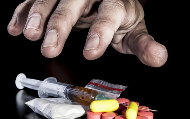 Gerebek Rumah Bandar Narkoba, Polisi Tangkap 2 Pengedar Sabu