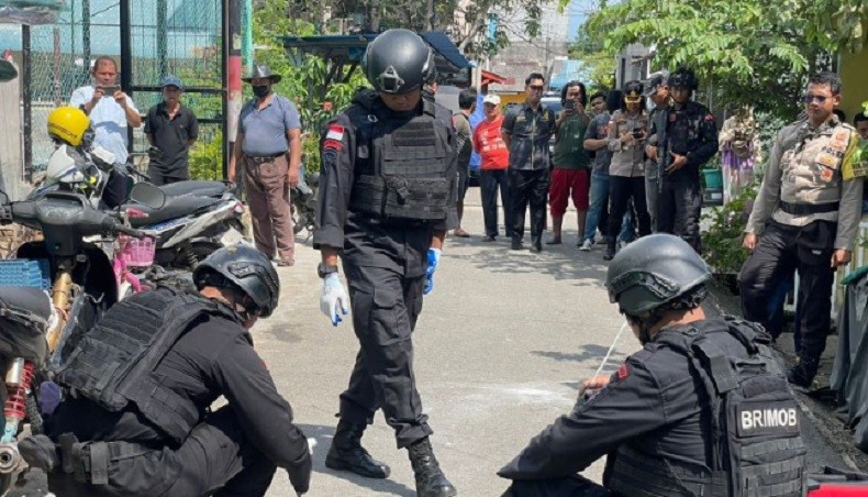 Tim Jihandak Polri Amankan Benda Meledak di Perumahan Warga Batam