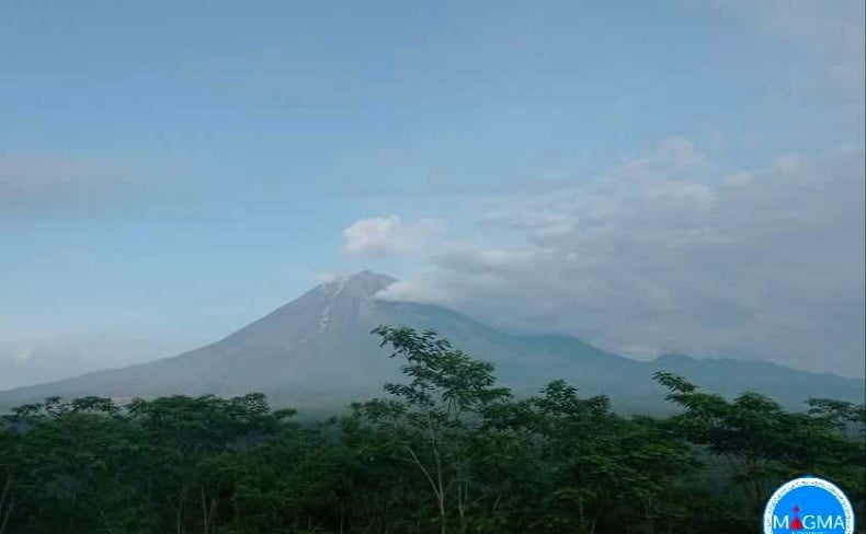 Gunung Semeru Erupsi, Tinggi Kolom Letusan 300 Meter