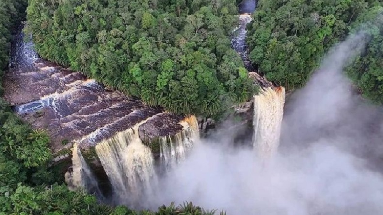 Air Terjun Nokan Nayan di Kalimantan, Pancarkan Pelangi Abadi hingga Mitos yang Berkembang
