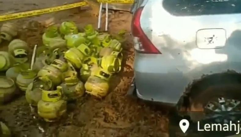 Konyol, Pencuri Ini Tinggalkan Mobil dan Puluhan Tabung Gas gegara Tepergok Warga