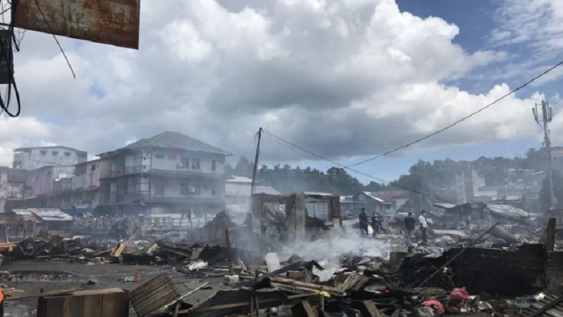 Selidiki Kebakaran Pasar Mardika, Polda Maluku Datangkan Puslabfor dari Makassar