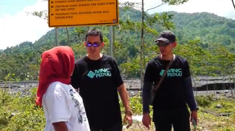 Tinjau Lokasi, Tim MNC Peduli Beri Motivasi Korban Erupsi Gunung Semeru