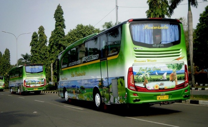 Kisah Aki Uko, Dulu Jualan Pisang Kini Sukses Miliki Ratusan Unit Bus