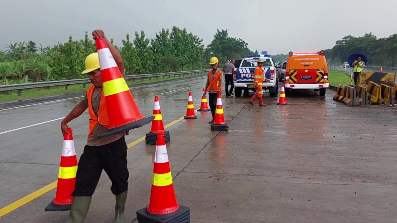 Antisipasi Kemacetan Libur Nataru, Contraflow Disimulasikan di Tol Cipali