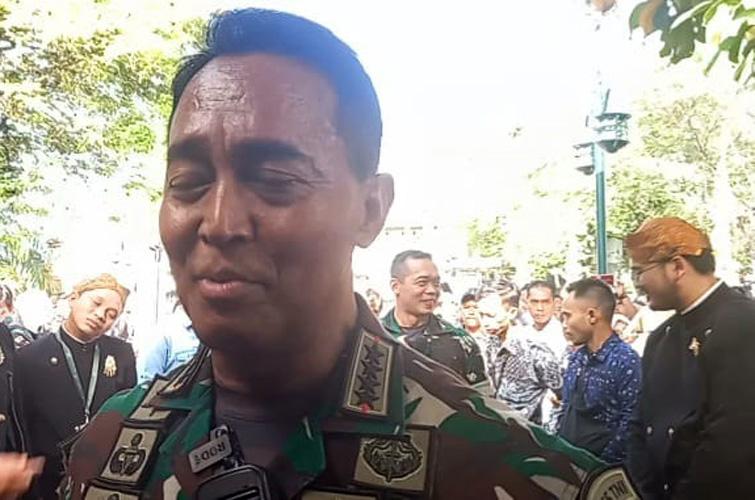 title Panglima TNI Jenderal Andika Perkasa Doakan Kaesang-Erina agar Langgeng Selamanya Panglima TNI Jenderal Andika Perkasa Doakan Kaesang-Erina agar Langgeng Selamanya