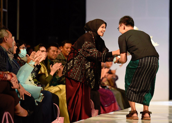 Usung Diversity of Dhaha, Kota Kediri Gelar Peragaan Busana Dhoho Street Fashion 7th