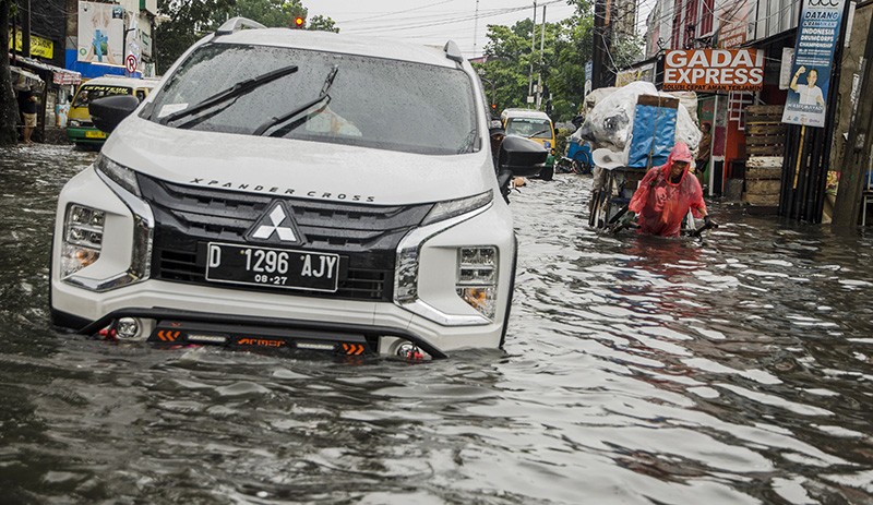 Kawasan Kopo Bandung Sering Kebanjiran akibat Drainase Buruk - Bagian 2