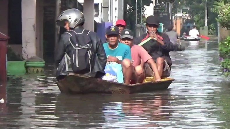 Banjir Kembali Terjang Dayeuh Kolot Bandung, Warga Ingin Pindah tapi Rumah Tak Laku Dijual