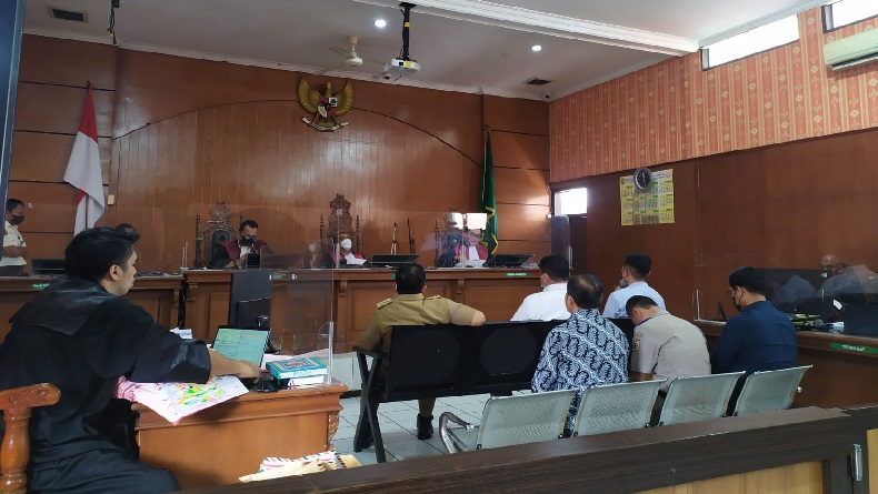 Sidang Kasus Eks Ketua DPRD Jabar, Ajudan Terdakwa Irfan Bantah Terima Rp5 Miliar